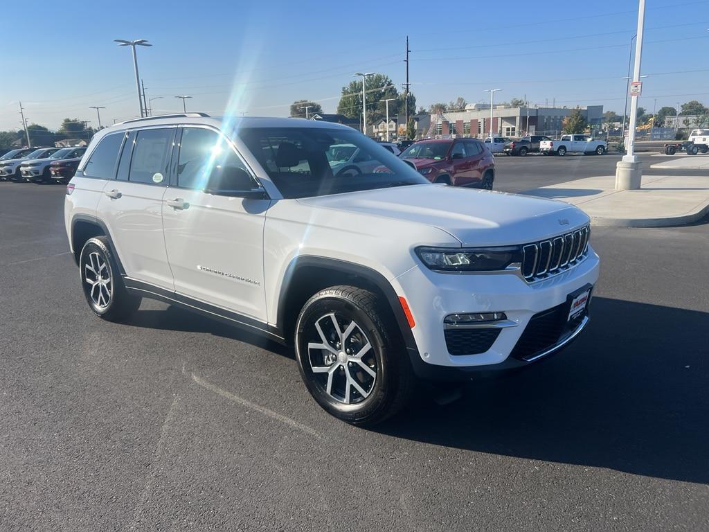 new 2025 Jeep Grand Cherokee car, priced at $49,788