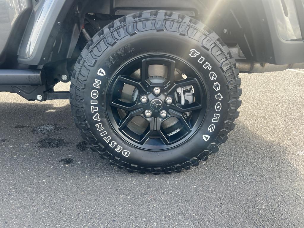 used 2024 Jeep Gladiator car, priced at $42,999