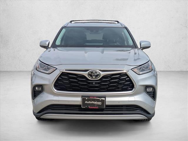 used 2021 Toyota Highlander car, priced at $25,796