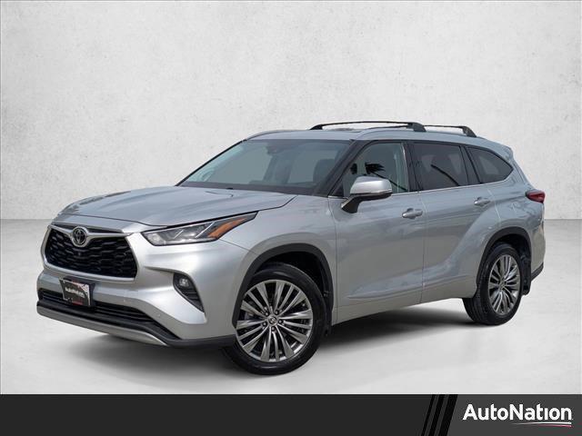 used 2021 Toyota Highlander car, priced at $25,796