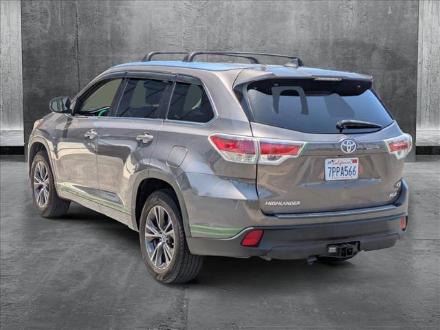 used 2016 Toyota Highlander car, priced at $18,995