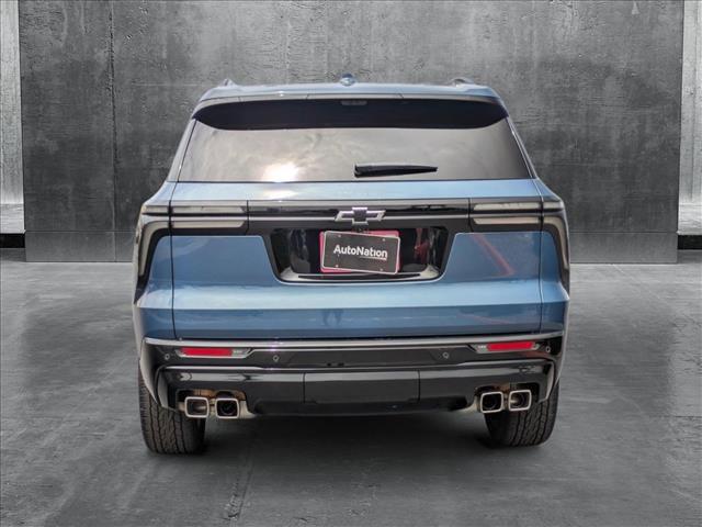 used 2025 Chevrolet Traverse car, priced at $52,949