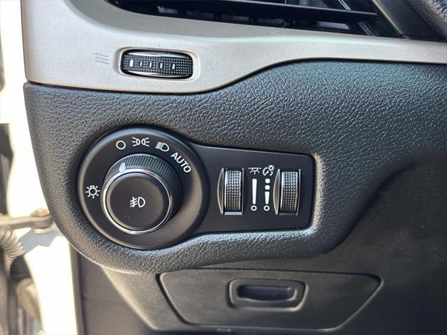 used 2015 Jeep Cherokee car, priced at $12,225