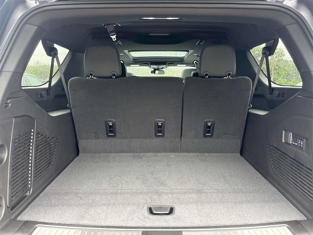 new 2025 Chevrolet Suburban car, priced at $82,910