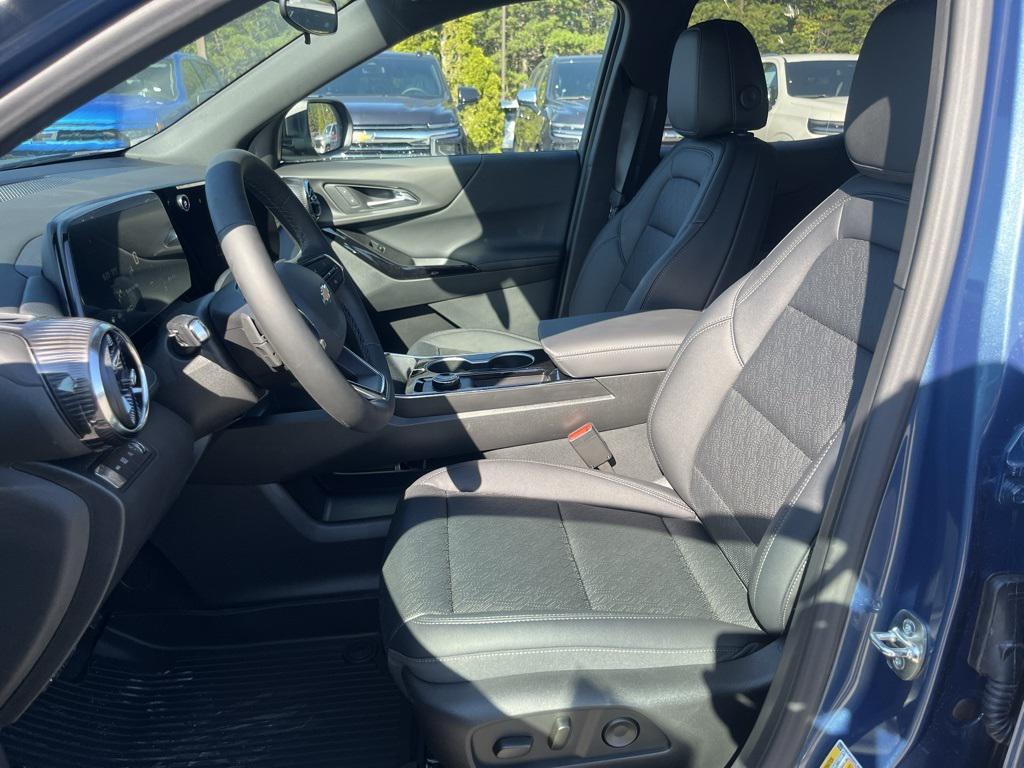 new 2026 Chevrolet Equinox car, priced at $36,340