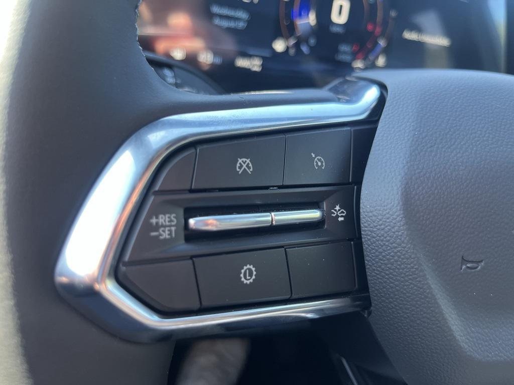 new 2026 Chevrolet Equinox car, priced at $36,340