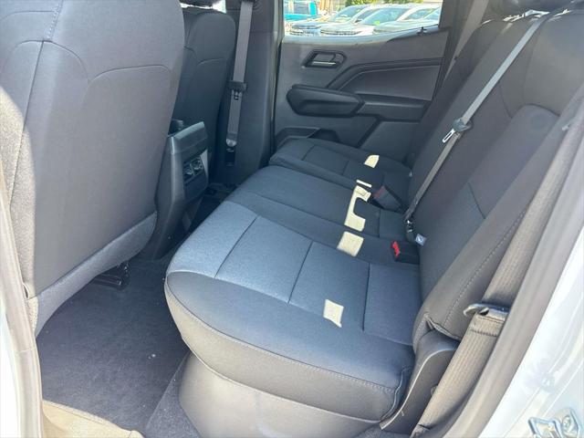 new 2025 Chevrolet Colorado car, priced at $33,640