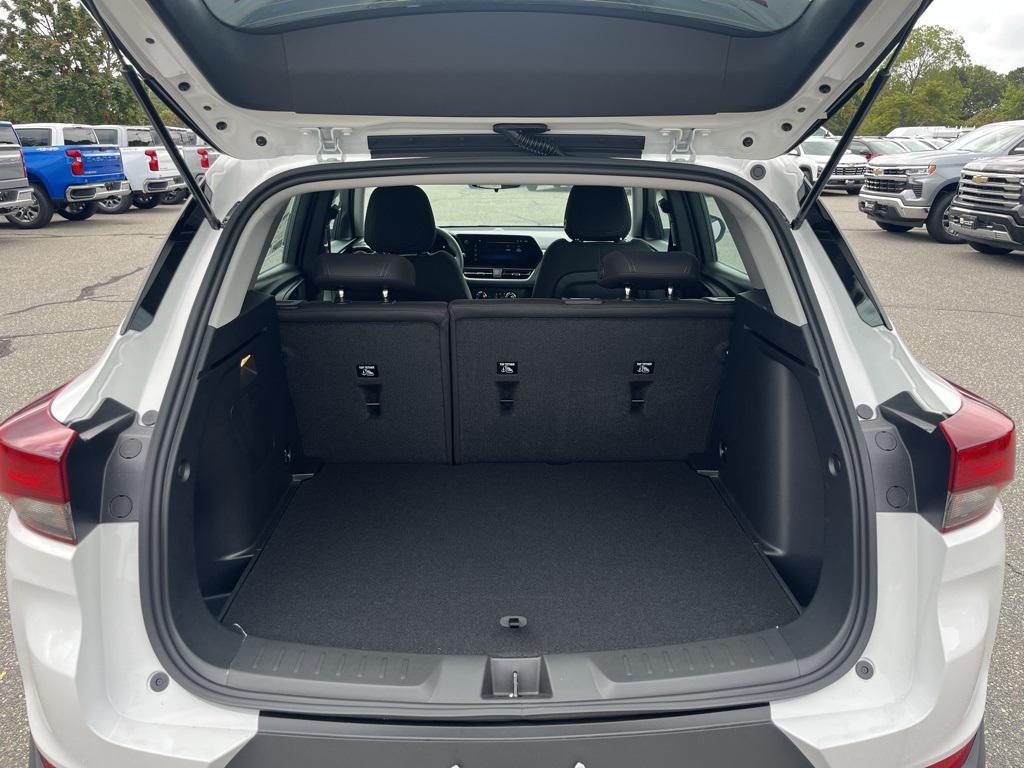 new 2026 Chevrolet TrailBlazer car, priced at $27,585