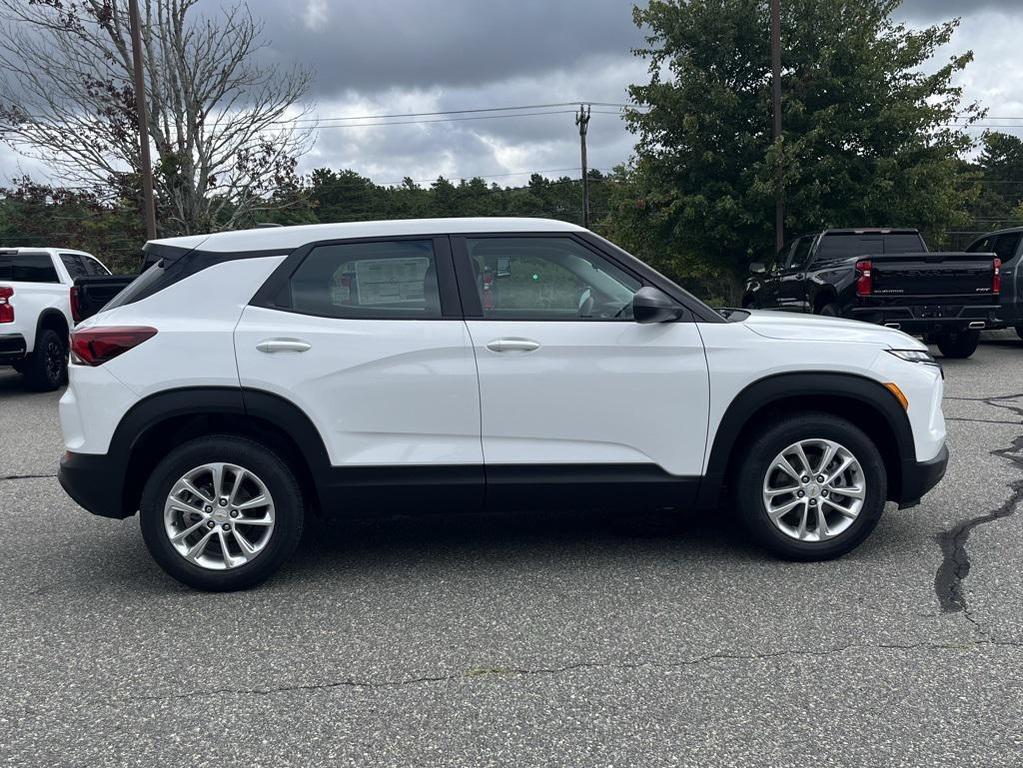 new 2026 Chevrolet TrailBlazer car, priced at $27,585