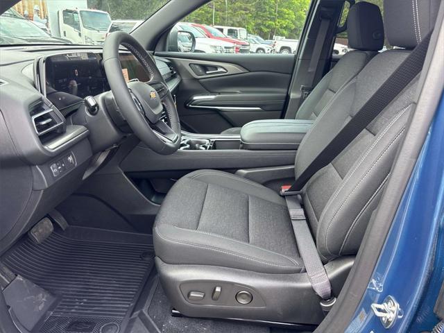 new 2025 Chevrolet Traverse car, priced at $43,295