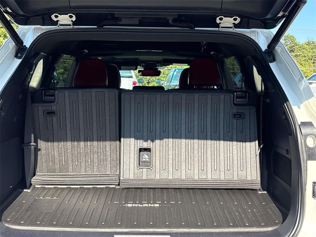 used 2021 Toyota Highlander car, priced at $35,270