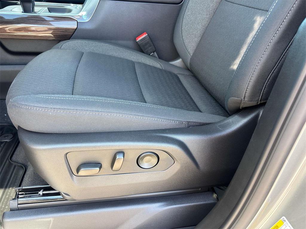new 2025 Chevrolet Silverado 1500 car, priced at $57,640