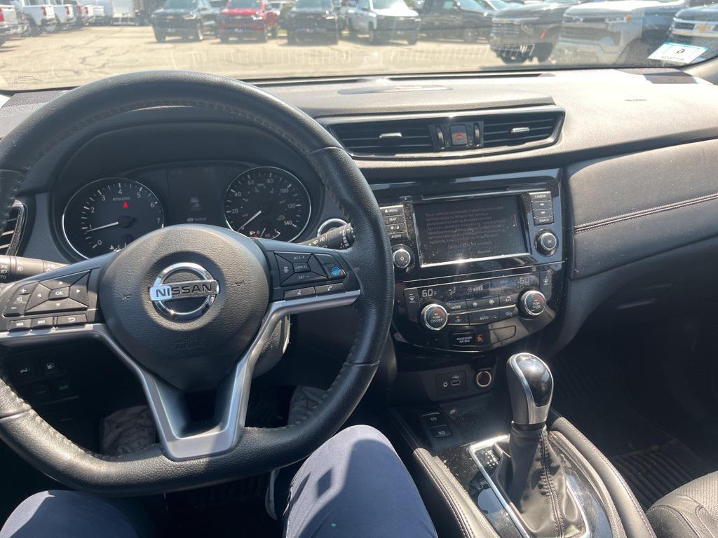 used 2020 Nissan Rogue car, priced at $17,240
