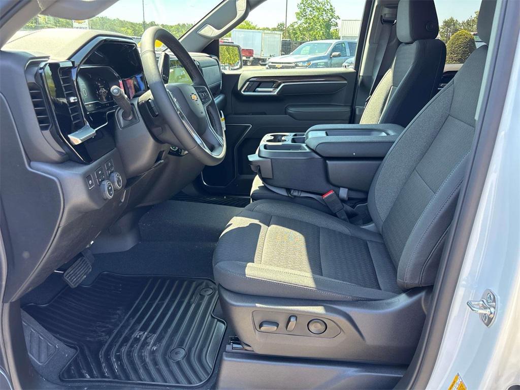 new 2025 Chevrolet Silverado 1500 car, priced at $50,595