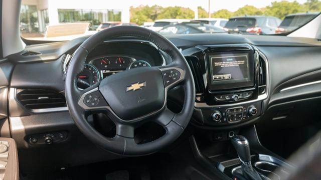 used 2018 Chevrolet Traverse car, priced at $20,397