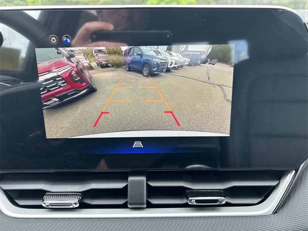 new 2025 Chevrolet Equinox car, priced at $31,440