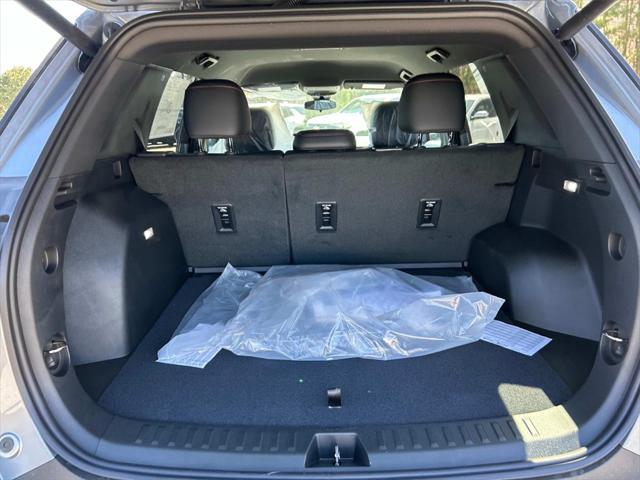 new 2025 Chevrolet Equinox car, priced at $33,545