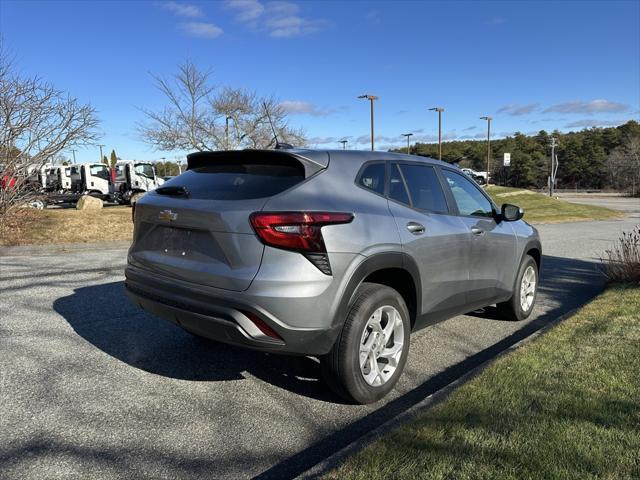 used 2025 Chevrolet Trax car, priced at $20,495