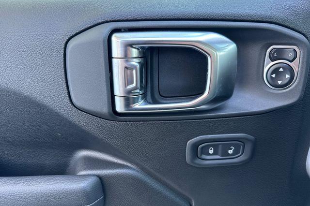 new 2025 Jeep Wrangler car, priced at $44,330