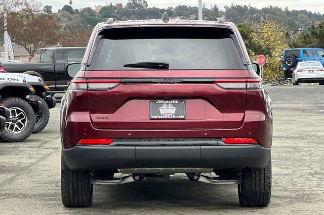 new 2025 Jeep Grand Cherokee car, priced at $45,675