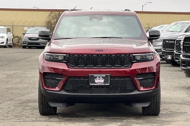new 2025 Jeep Grand Cherokee car, priced at $45,675