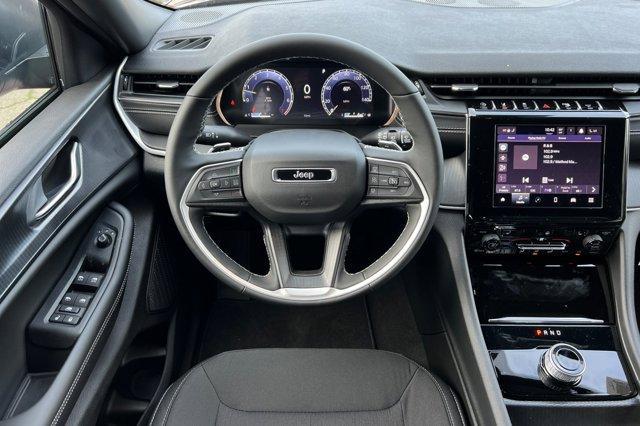 new 2025 Jeep Grand Cherokee car, priced at $42,465