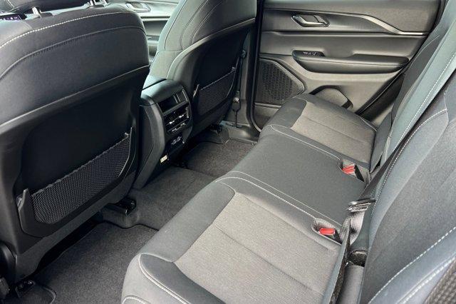 new 2025 Jeep Grand Cherokee car, priced at $42,465