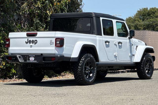 new 2025 Jeep Gladiator car, priced at $43,395