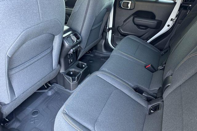 new 2025 Jeep Gladiator car, priced at $43,395