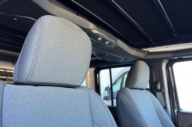 new 2025 Jeep Wrangler car, priced at $48,225