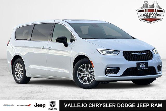 new 2025 Chrysler Pacifica car, priced at $40,320