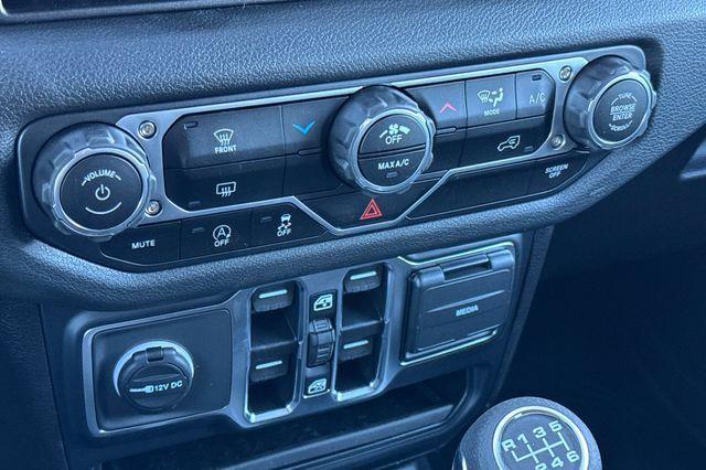 new 2025 Jeep Wrangler car, priced at $40,390