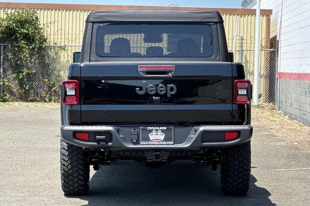 new 2025 Jeep Gladiator car, priced at $46,437