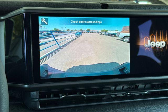 new 2025 Jeep Gladiator car, priced at $43,990