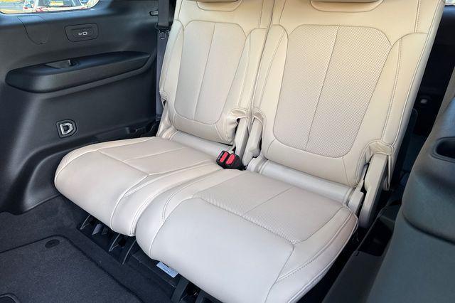 new 2025 Jeep Grand Cherokee L car, priced at $43,460