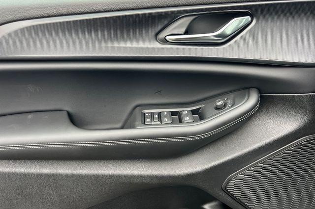new 2025 Jeep Grand Cherokee car, priced at $39,470