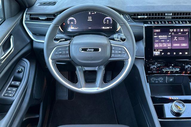 new 2025 Jeep Grand Cherokee car, priced at $36,420