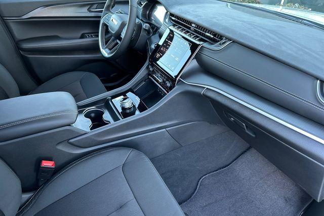 new 2025 Jeep Grand Cherokee car, priced at $36,420