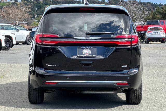 new 2025 Chrysler Pacifica car, priced at $46,035