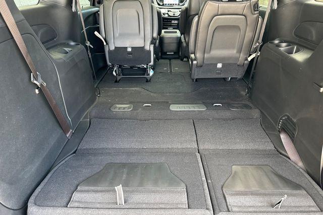 new 2025 Chrysler Pacifica car, priced at $46,035