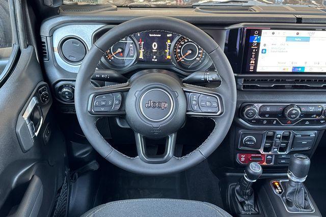 new 2025 Jeep Gladiator car, priced at $46,437