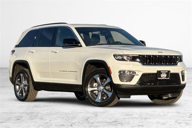 new 2025 Jeep Grand Cherokee car, priced at $47,065