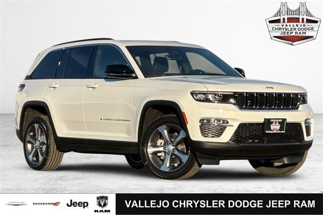 new 2025 Jeep Grand Cherokee car, priced at $47,065