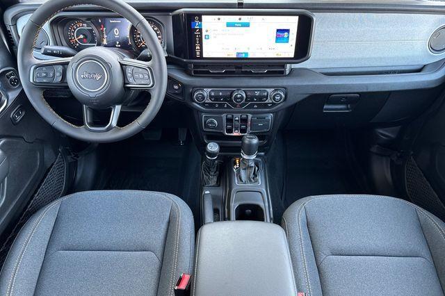 new 2025 Jeep Gladiator car, priced at $43,295