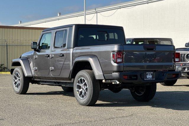 new 2025 Jeep Gladiator car, priced at $45,145