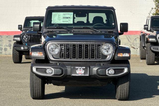 new 2025 Jeep Gladiator car, priced at $43,295