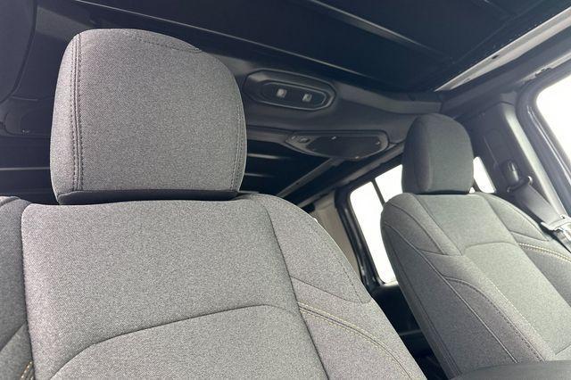 new 2025 Jeep Wrangler car, priced at $53,815