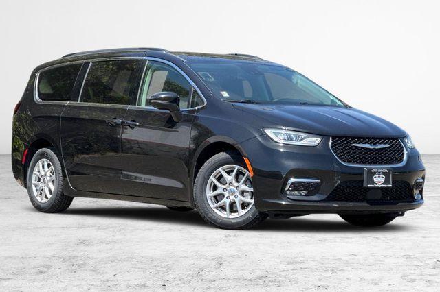 used 2022 Chrysler Pacifica car, priced at $21,090
