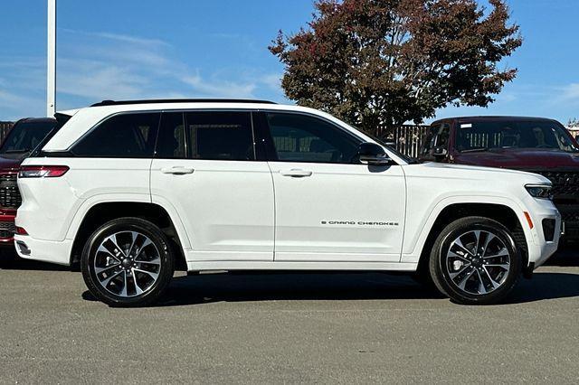 new 2025 Jeep Grand Cherokee car, priced at $56,890