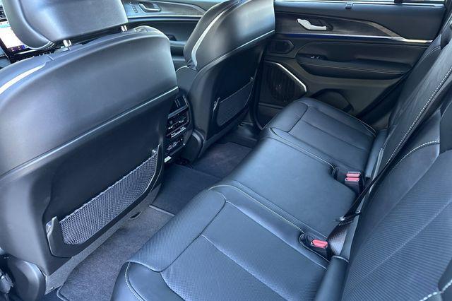 new 2025 Jeep Grand Cherokee car, priced at $56,890